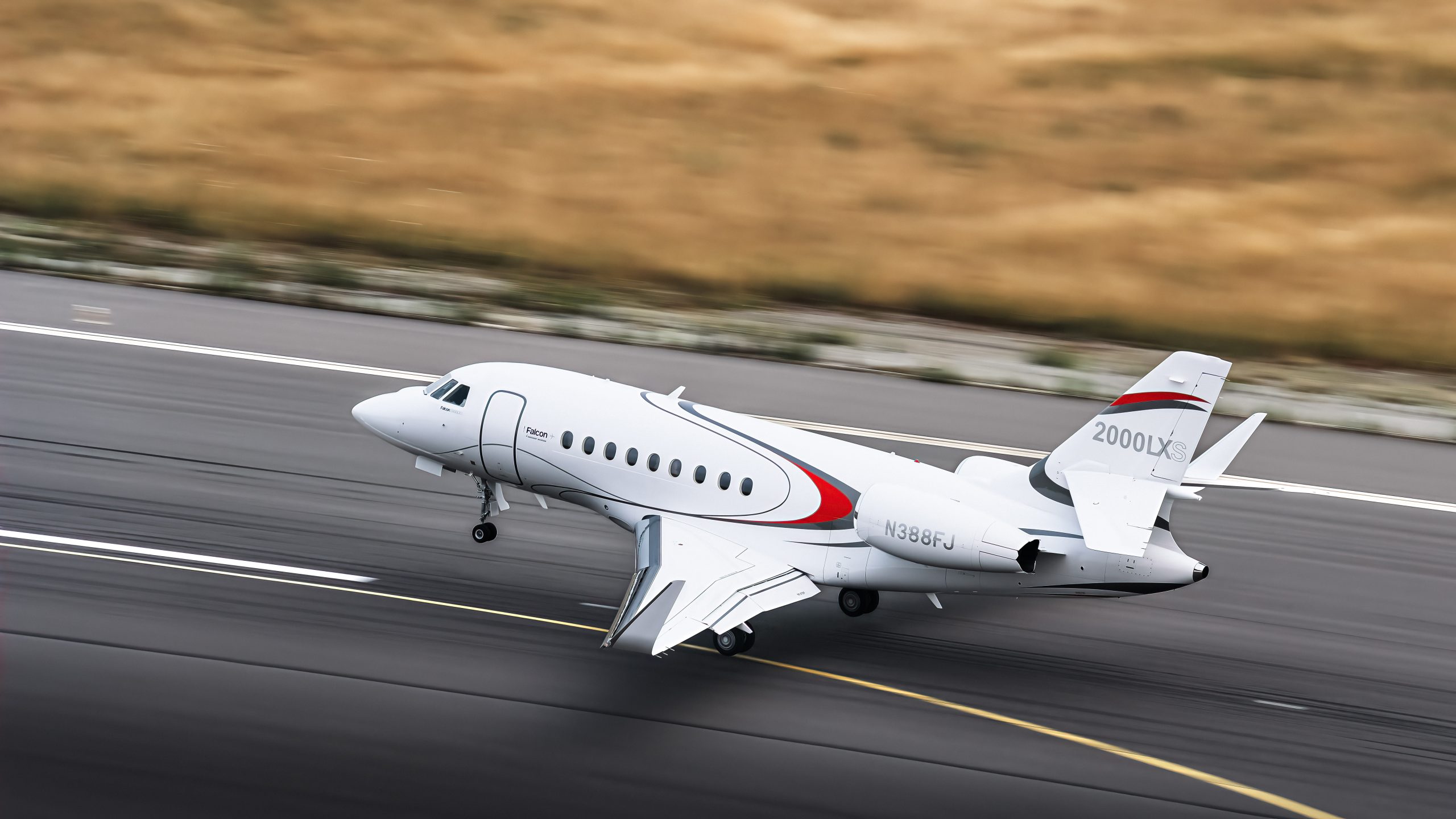 Falcon 2000LXS Backgrounder media
