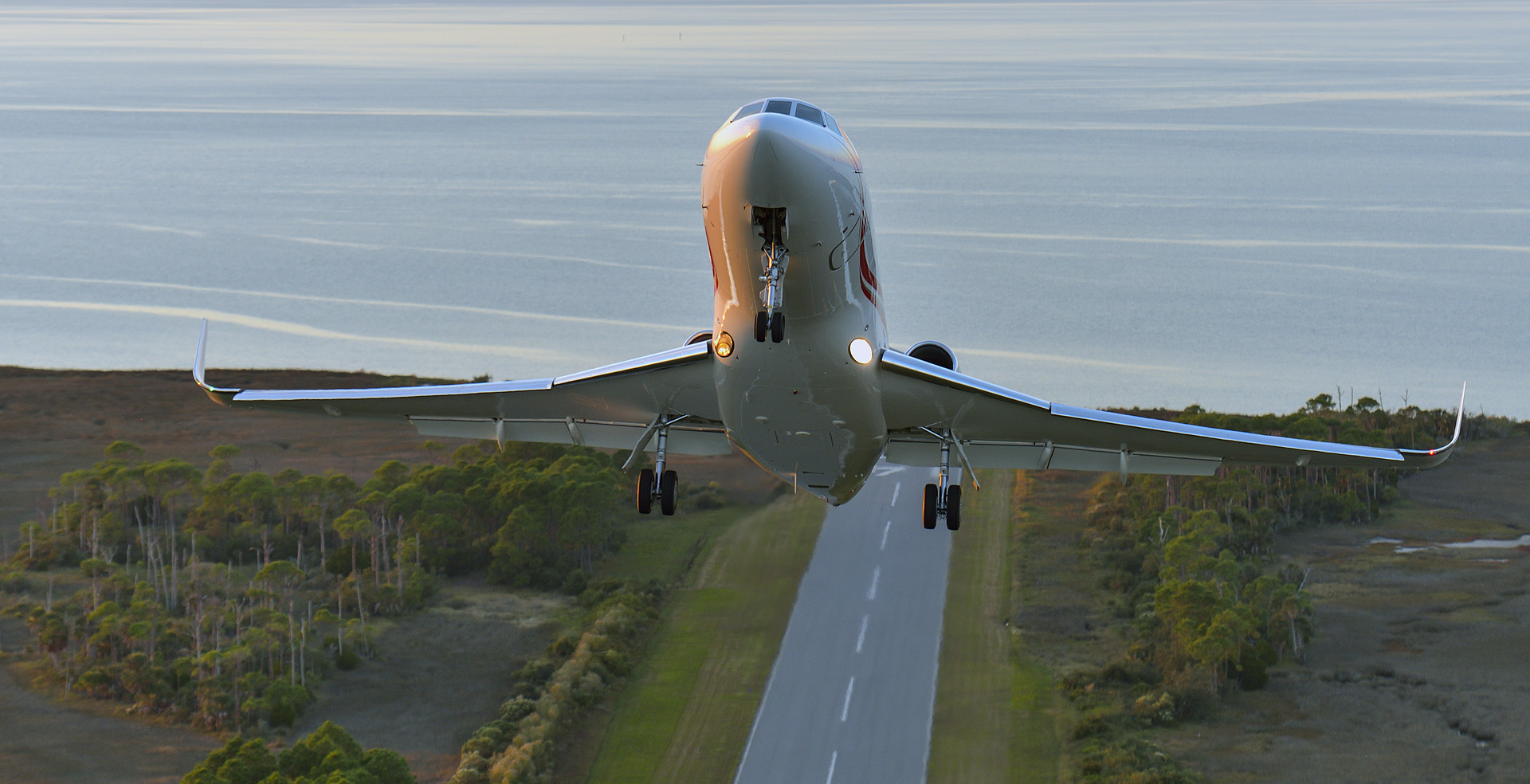 falcon 900 runway excursion aspen