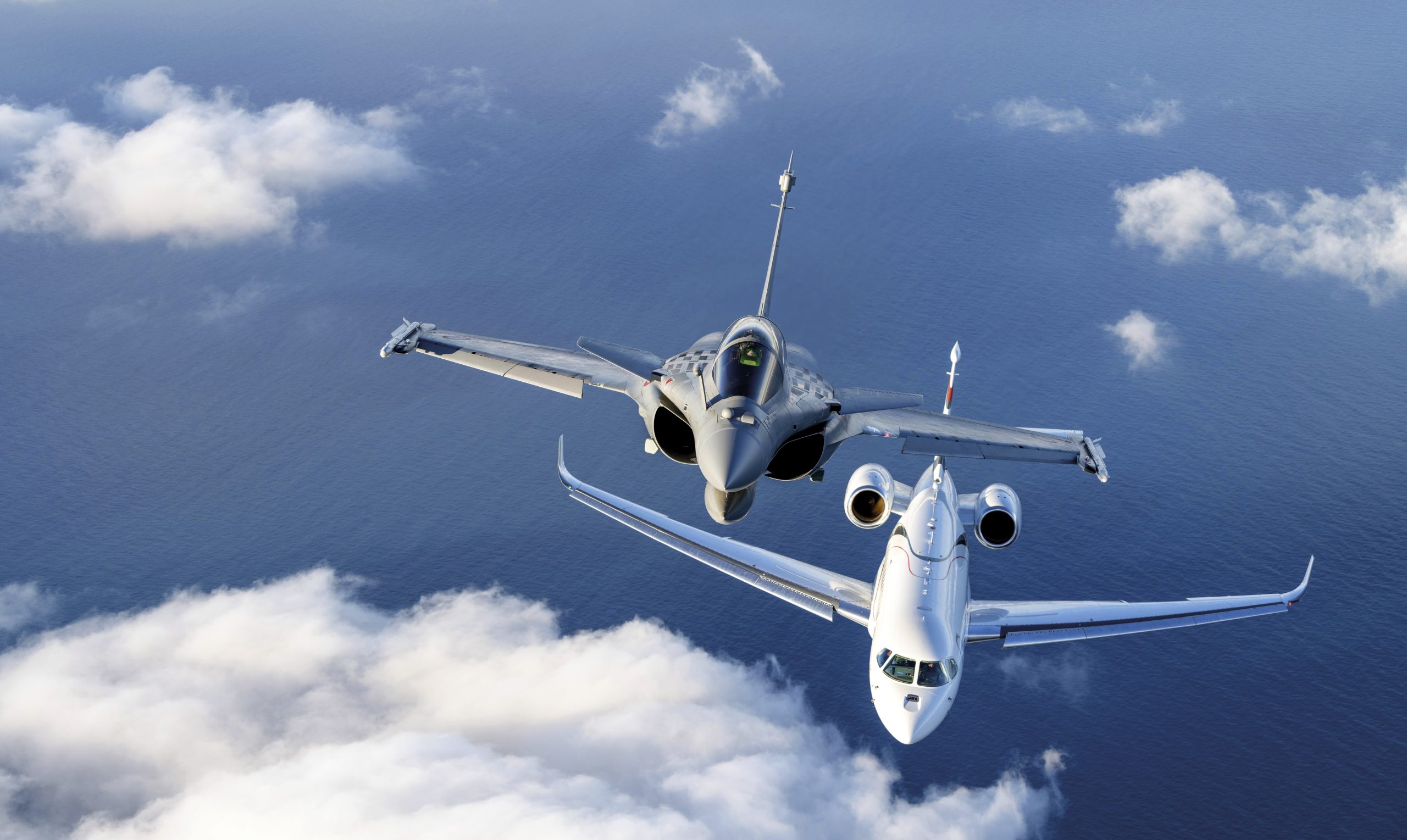 Falcon 6X Backgrounder media