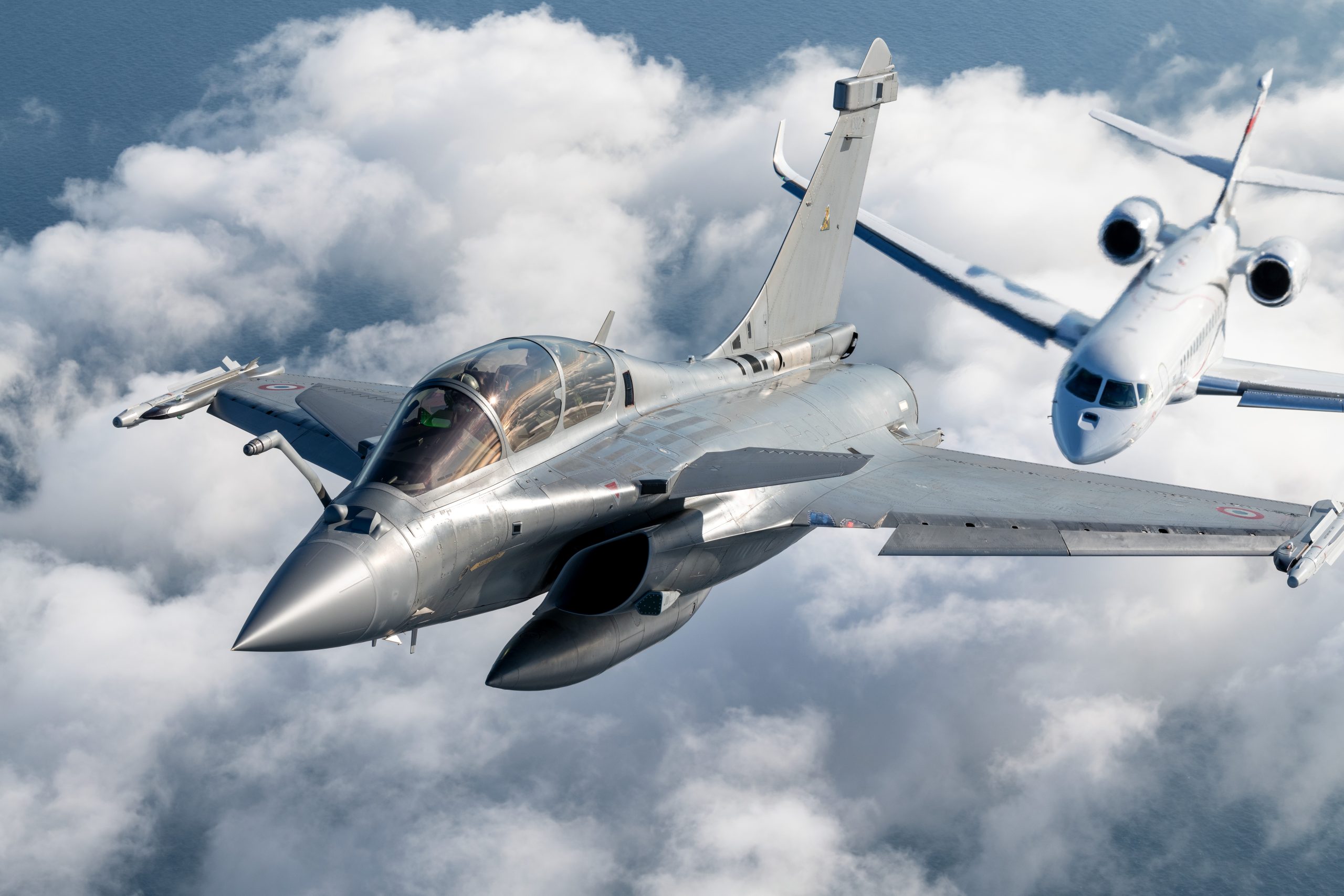 Falcon 6X Backgrounder media