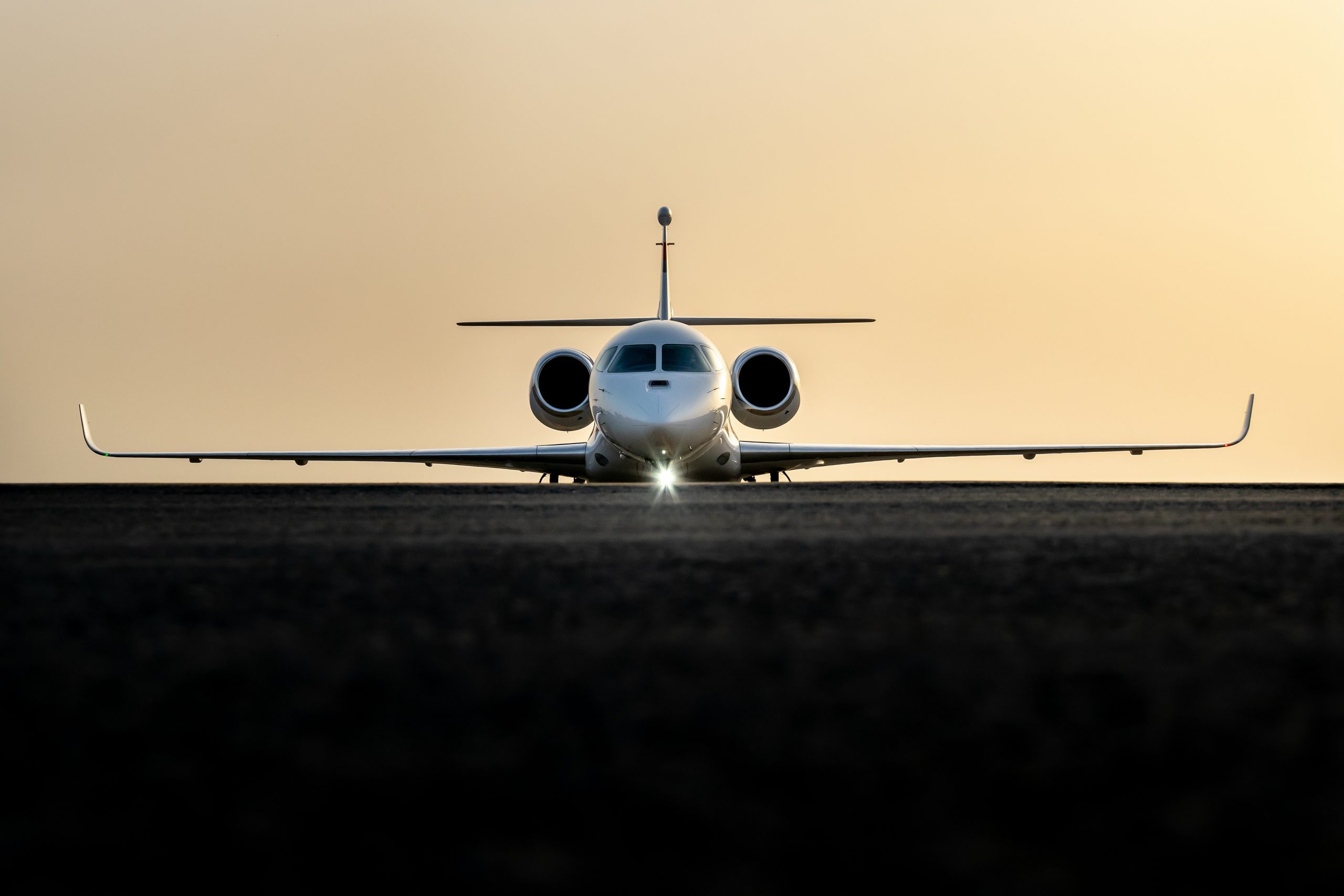 Falcon 6X Backgrounder media