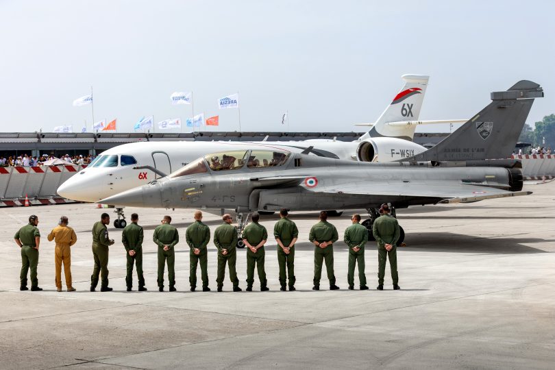 Falcon 6X Backgrounder media