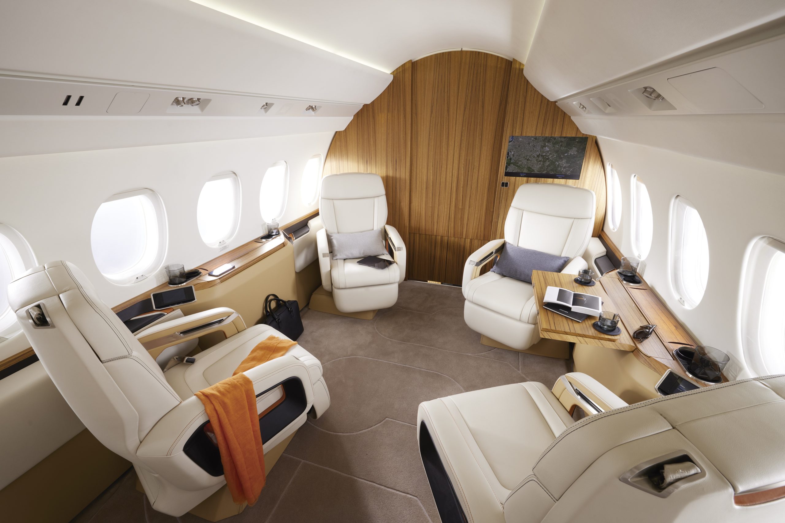 Falcon 6X Backgrounder media