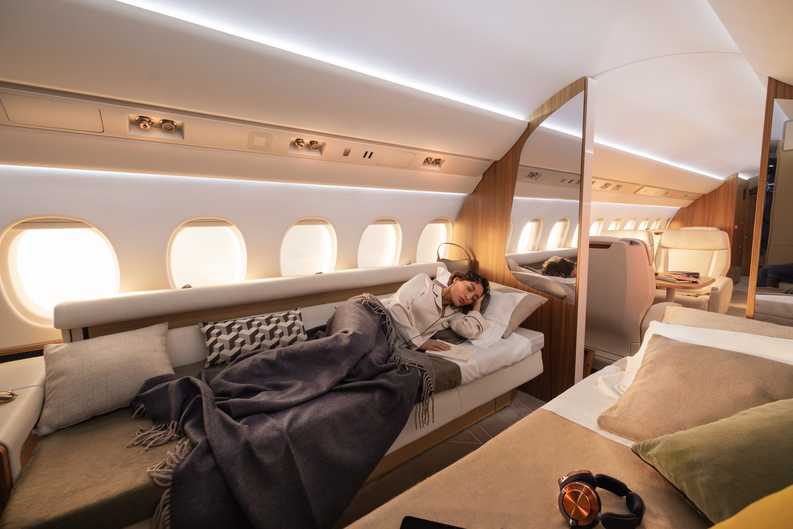 Falcon 6X Backgrounder media