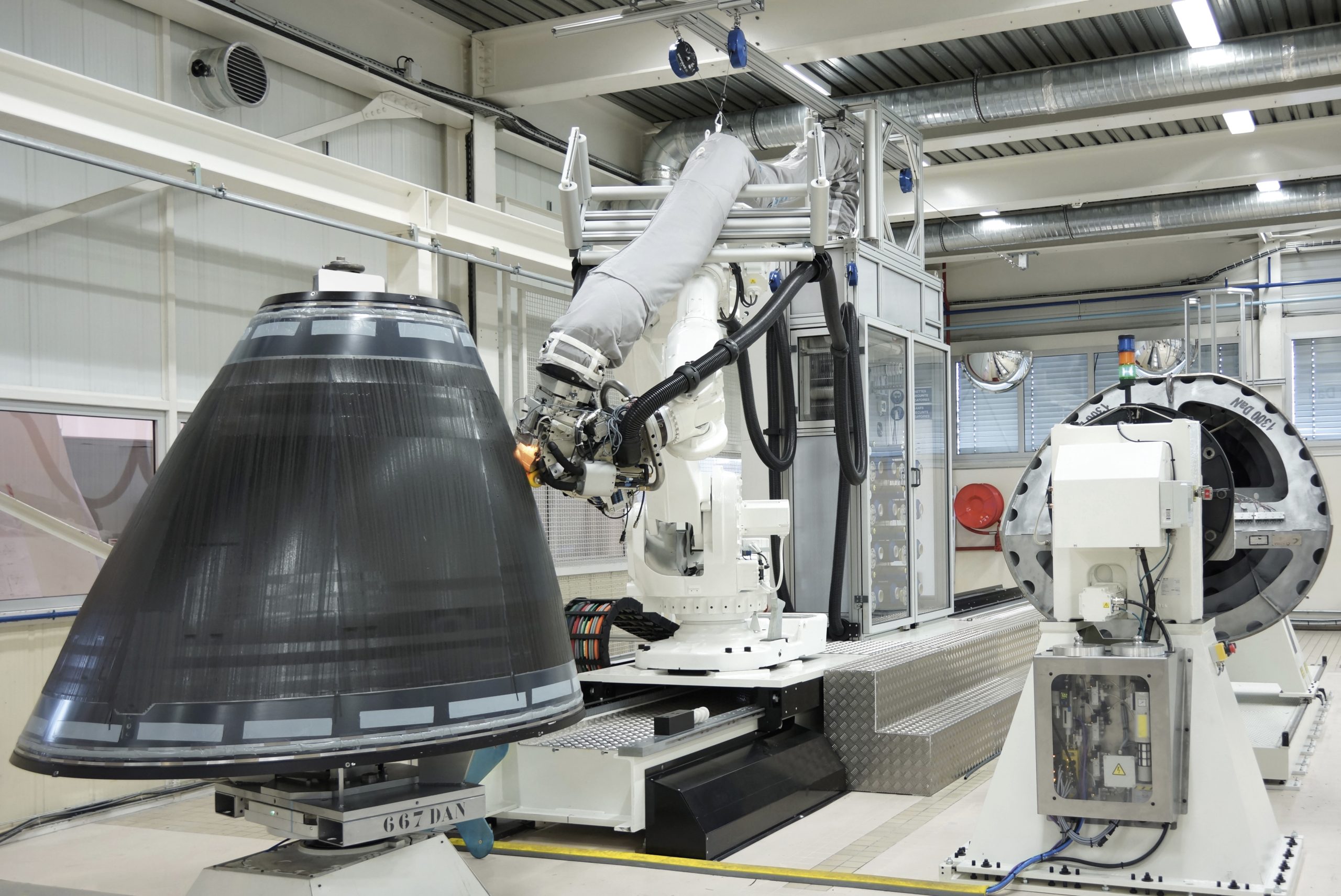 Falcon 6X Backgrounder media