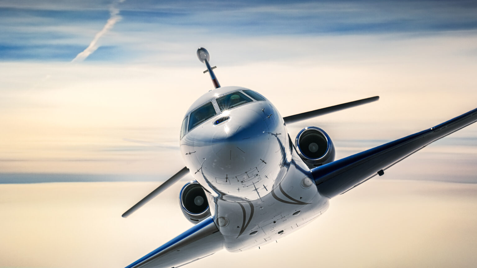 Dassault showcases Falcon 8X at Avalon Australian International Air ...